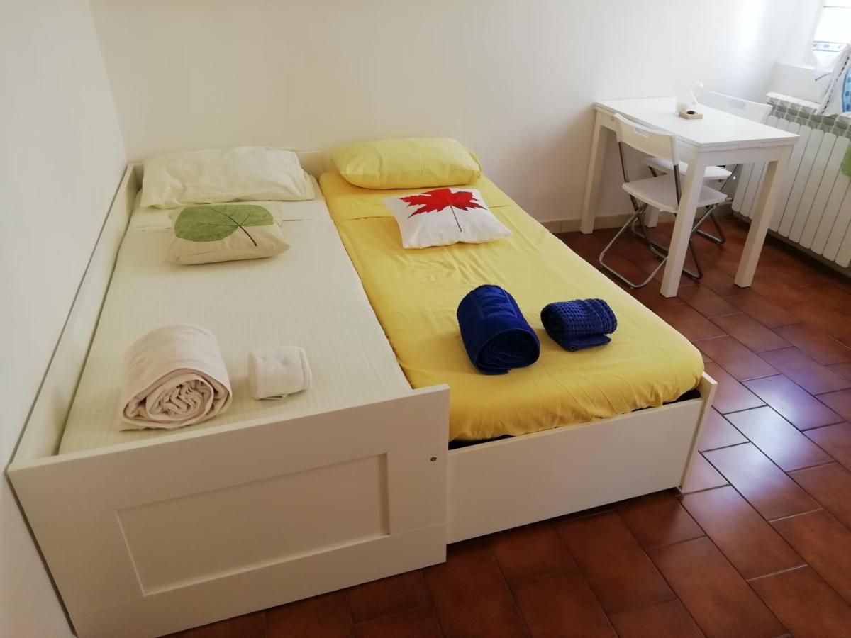 Over The Rainbow - Cozy Studio In The Centre Of Ferrara Appartement Buitenkant foto